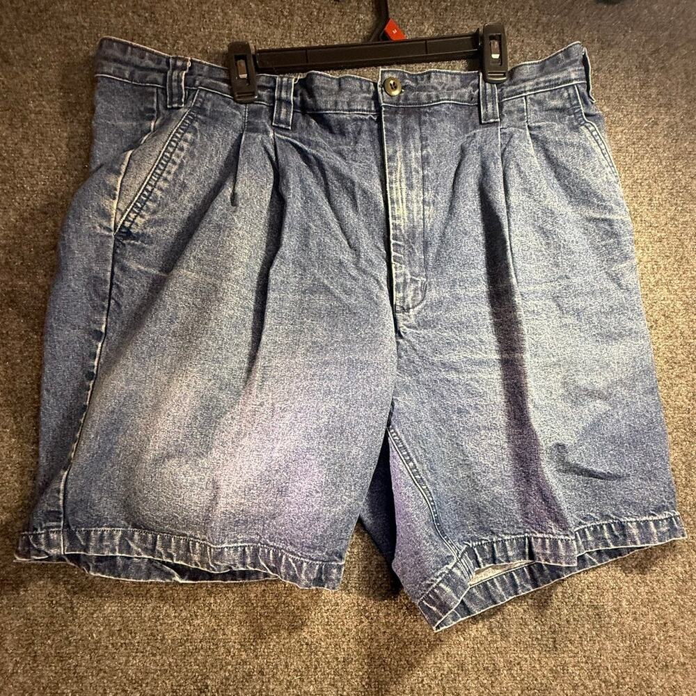 St. John's Bay Men's Blue Pleated Denim 100% Cotton Jean Shorts Jorts Size 44